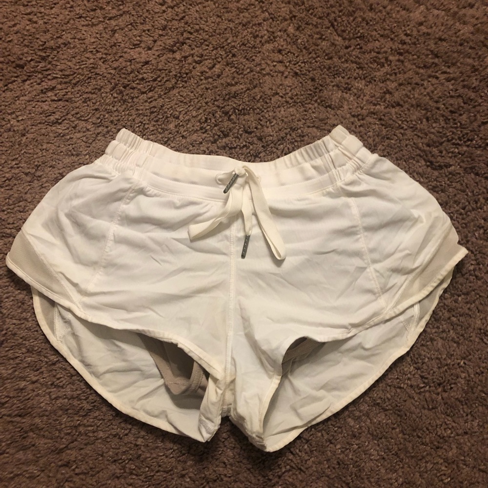 white lululemon shorts
